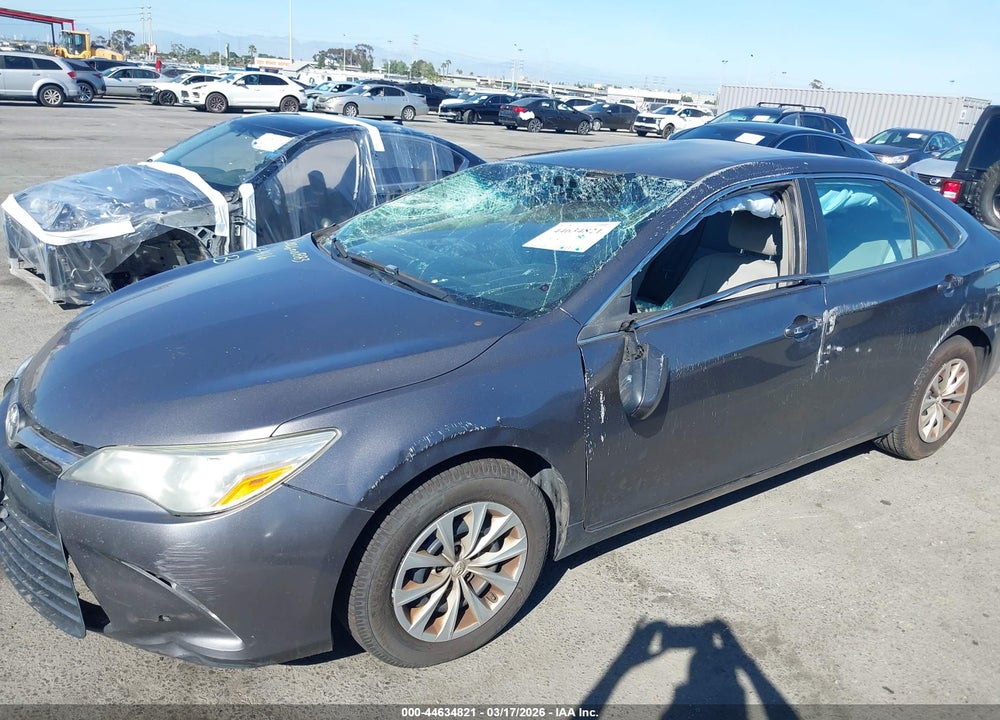 2017 TOYOTA CAMRY LE VIN: 4T1BF1FK0HU274465