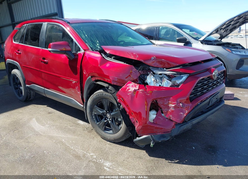 2021 TOYOTA RAV4 XLE VIN: 2T3P1RFVXMW175375