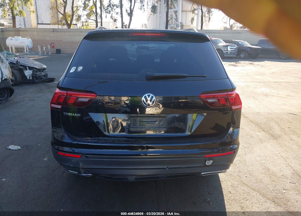 2019 VOLKSWAGEN TIGUAN 2.0T S VIN: 3VV0B7AX2KM026891
