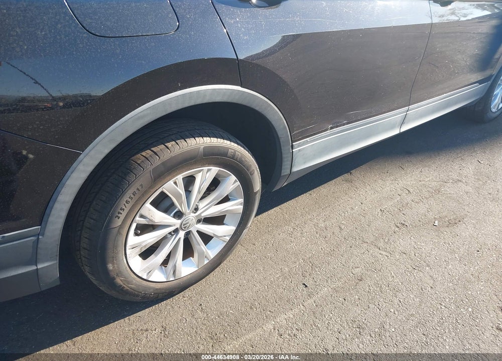 2019 VOLKSWAGEN TIGUAN 2.0T S VIN: 3VV0B7AX2KM026891