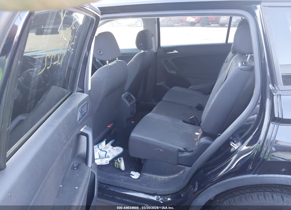 2019 VOLKSWAGEN TIGUAN 2.0T S VIN: 3VV0B7AX2KM026891