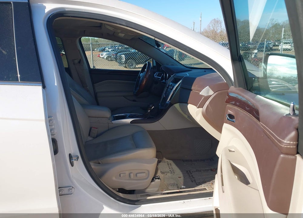 2011 CADILLAC SRX PERFORMANCE COLLECTION VIN: 3GYFNBEY7BS571075