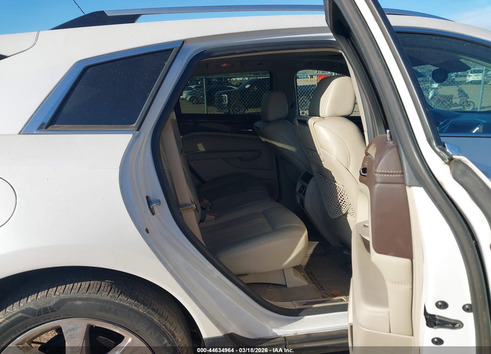 2011 CADILLAC SRX PERFORMANCE COLLECTION VIN: 3GYFNBEY7BS571075