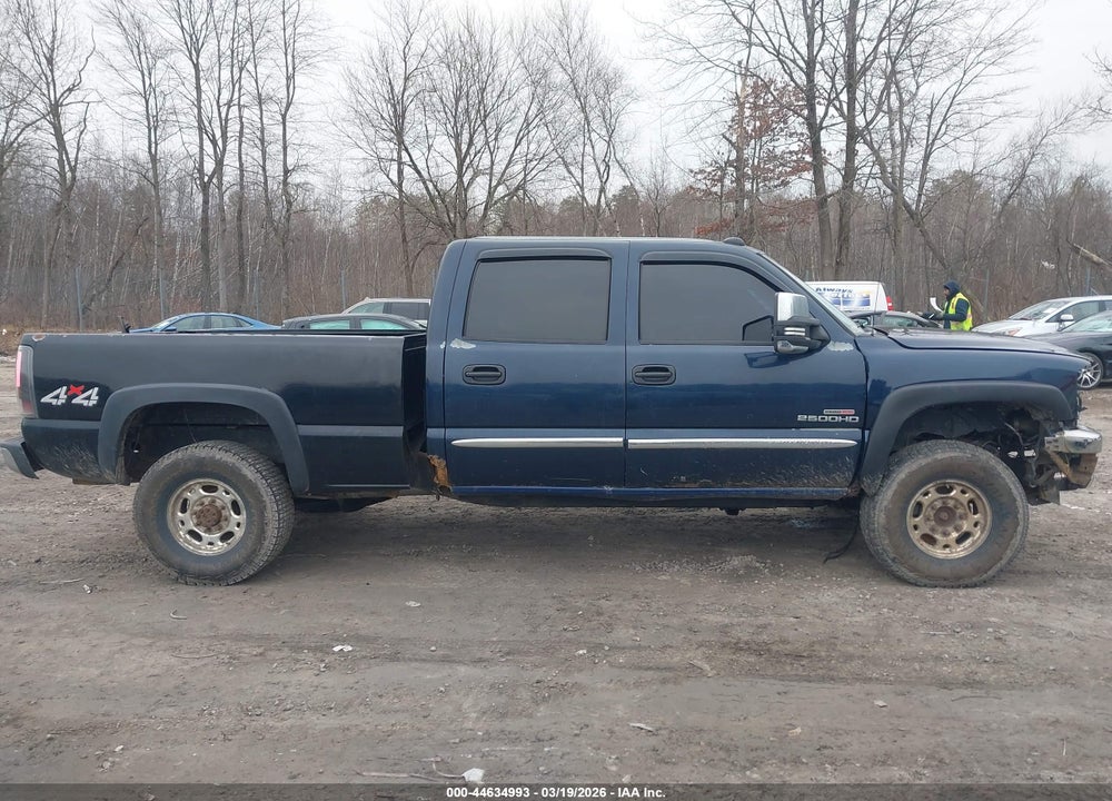 2005 GMC SIERRA 2500HD SLE VIN: 1GTHK23285F925958