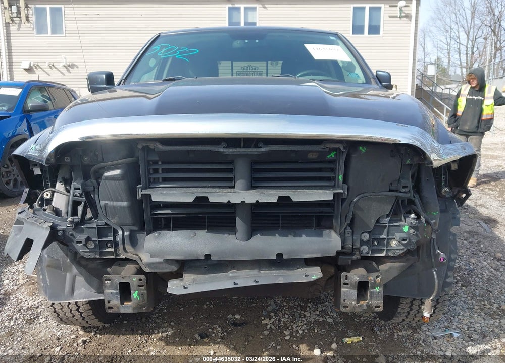 2017 RAM 1500 SLT  4X4 6'4 BOX VIN: 1C6RR7GG0HS693765