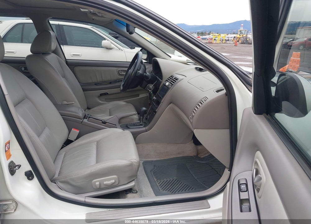 2002 NISSAN MAXIMA SE VIN: JN1DA31A52T314643