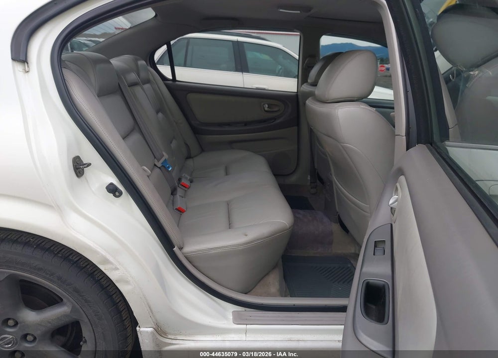 2002 NISSAN MAXIMA SE VIN: JN1DA31A52T314643