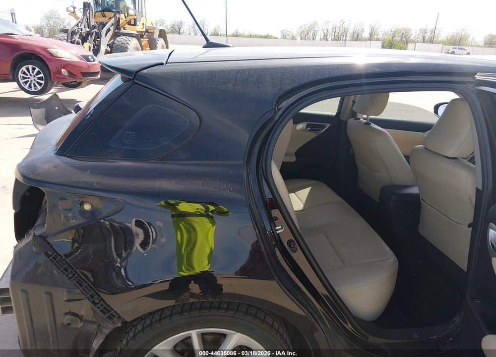 2011 LEXUS CT 200H PREMIUM VIN: JTHKD5BHXB2045286