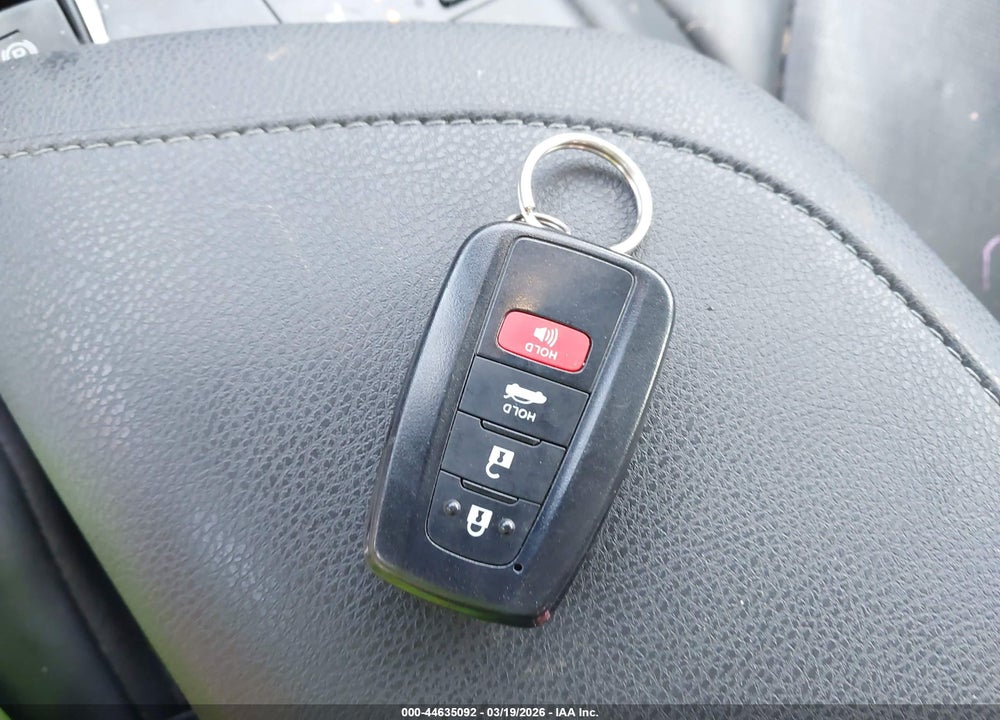 2021 TOYOTA CAMRY XLE HYBRID VIN: 4T1F31AKXMU566555