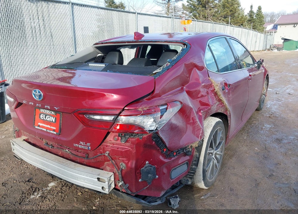 2021 TOYOTA CAMRY XLE HYBRID VIN: 4T1F31AKXMU566555