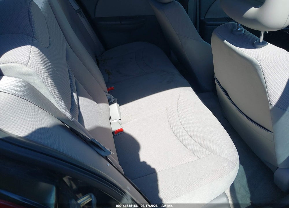 2004 SATURN ION 2 VIN: 1G8AJ52F14Z203278
