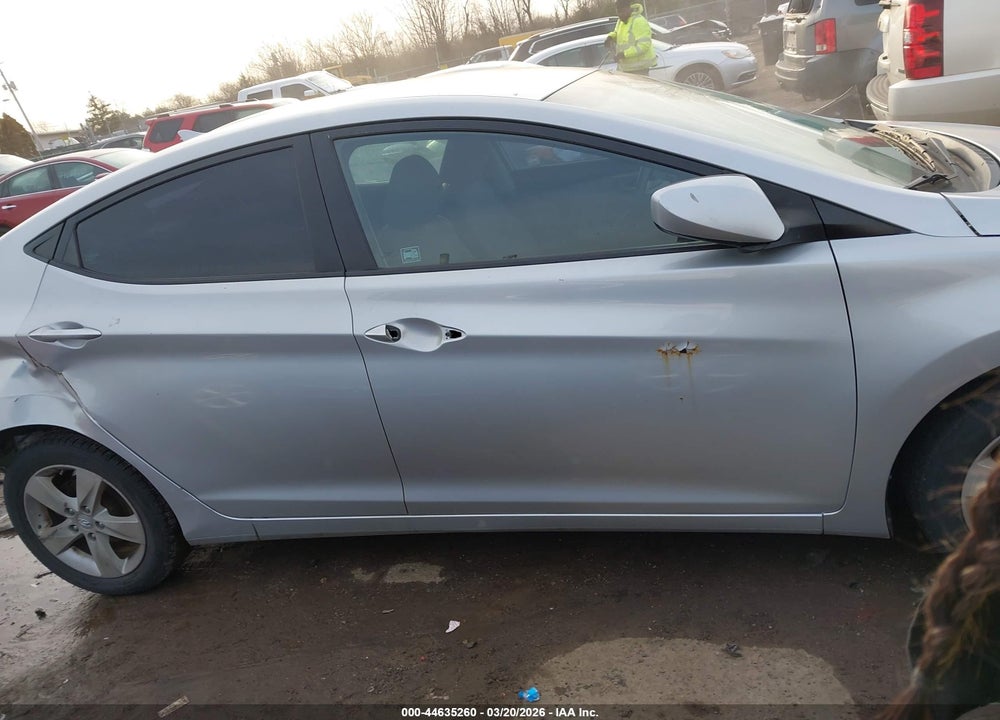 2013 HYUNDAI ELANTRA GLS/LIMITED VIN: KMHDH4AE7DU567635