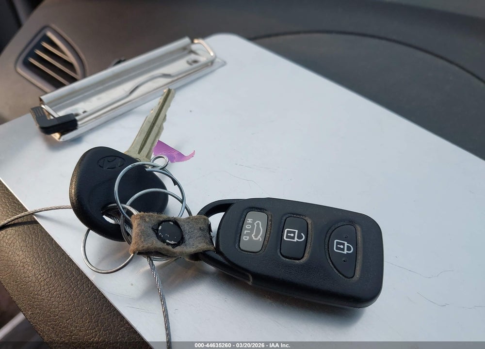 2013 HYUNDAI ELANTRA GLS/LIMITED VIN: KMHDH4AE7DU567635