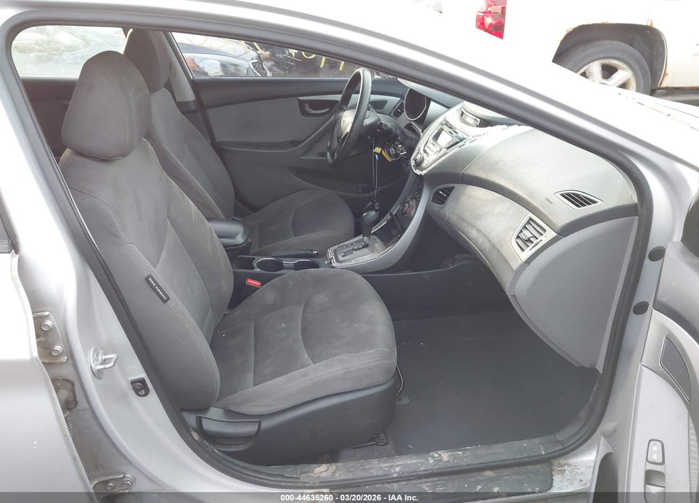 2013 HYUNDAI ELANTRA GLS/LIMITED VIN: KMHDH4AE7DU567635