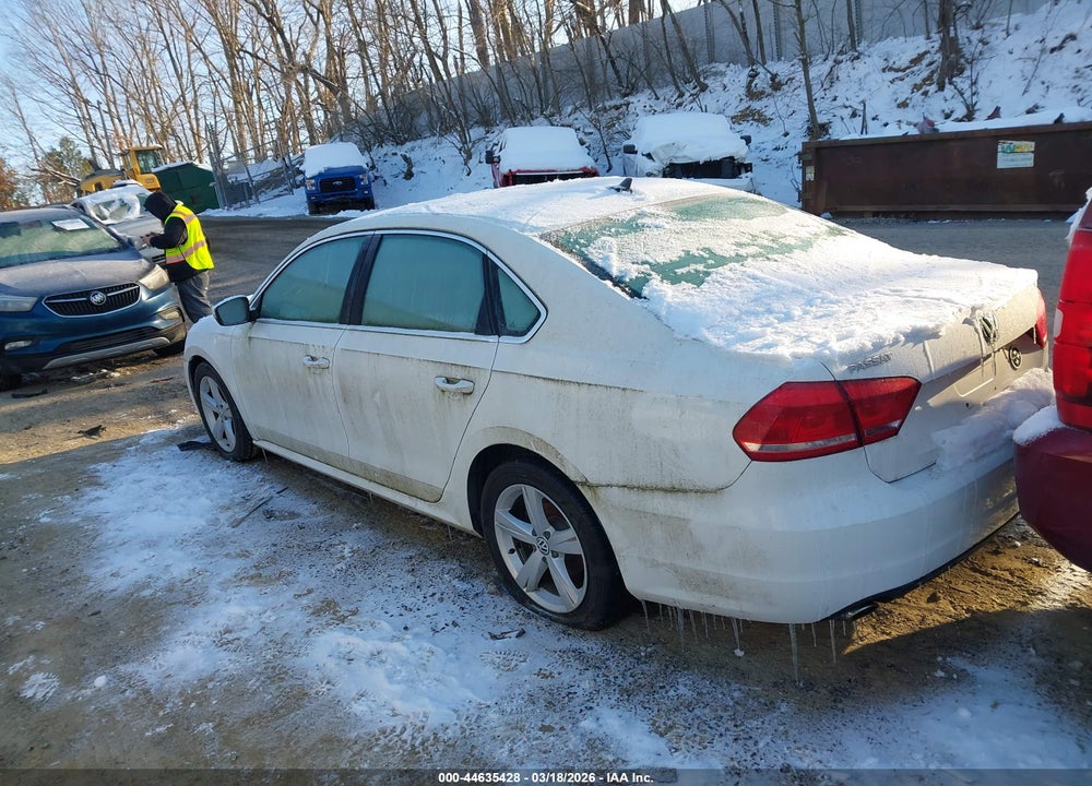 2013 VOLKSWAGEN PASSAT 2.5L SE VIN: 1VWBP7A36DC117850