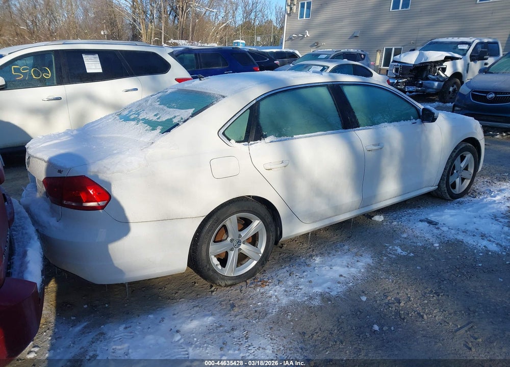 2013 VOLKSWAGEN PASSAT 2.5L SE VIN: 1VWBP7A36DC117850