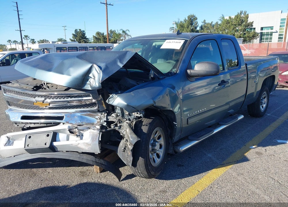 2013 CHEVROLET SILVERADO 1500 LS VIN: 1GCRCREA4DZ154569