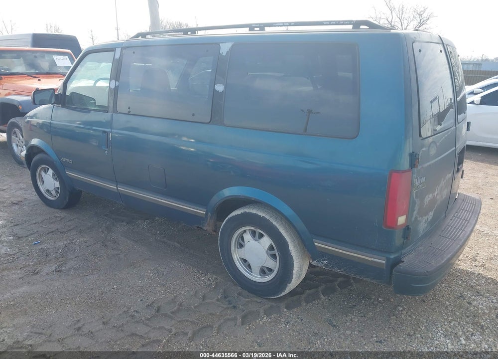 1995 CHEVROLET ASTRO VIN: 1GNDM19W2SB213906
