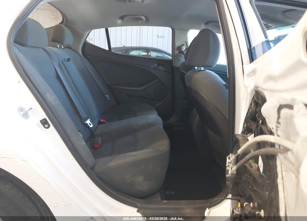2015 KIA OPTIMA LX VIN: KNAGM4A72F5589485