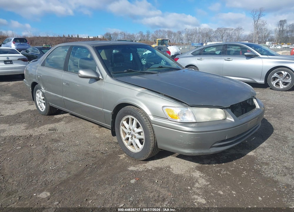 2001 TOYOTA CAMRY XLE V6 VIN: 4T1BF28K91U118739