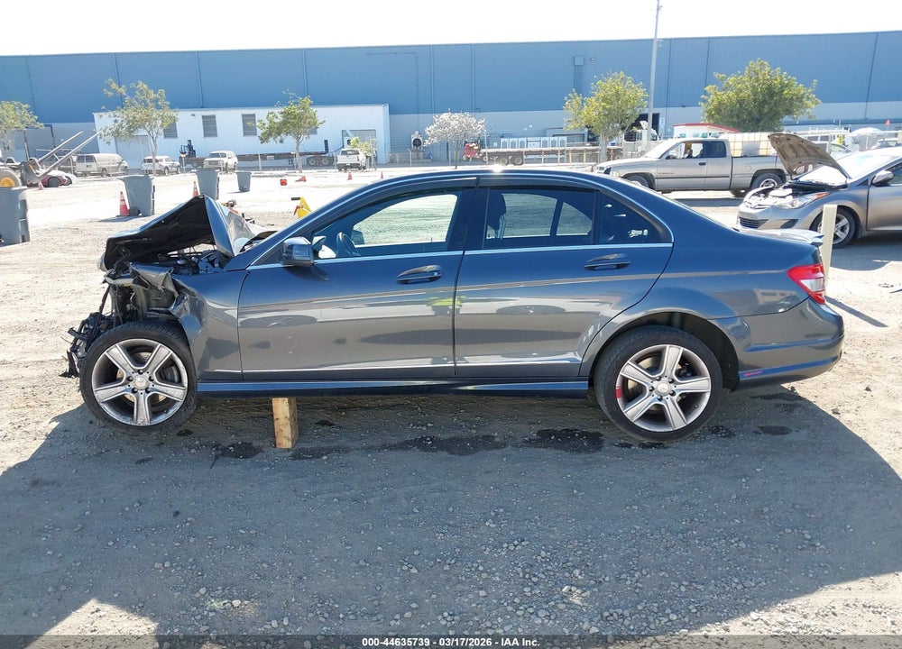 2011 MERCEDES-BENZ C 300 SPORT VIN: WDDGF5EB6BR162255
