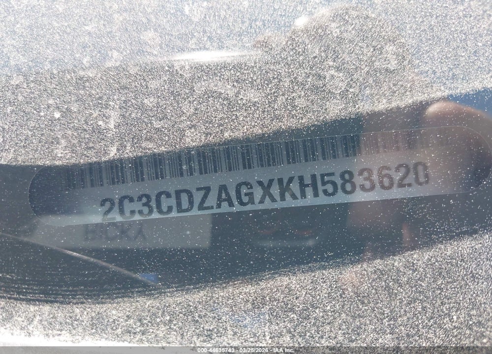 2019 DODGE CHALLENGER SXT VIN: 2C3CDZAGXKH583620