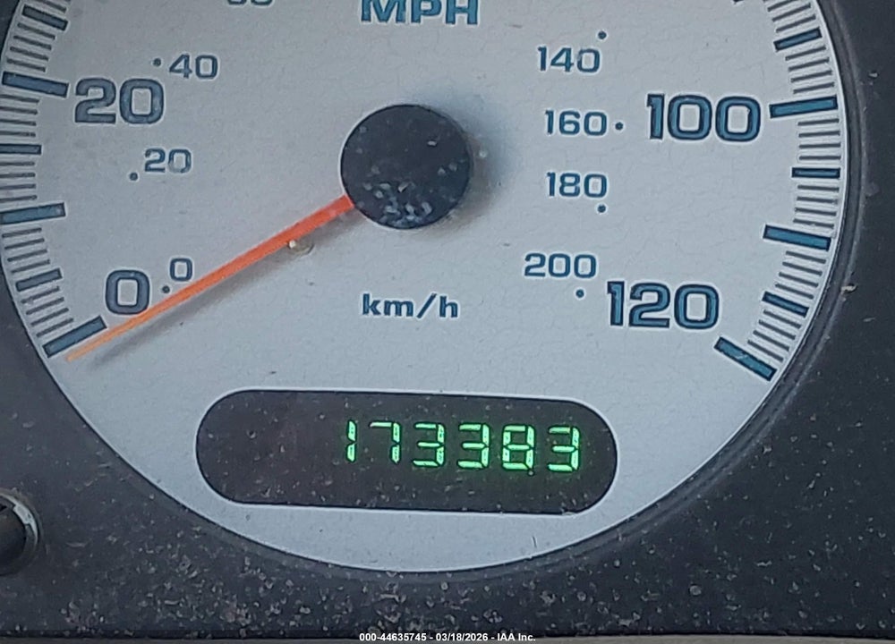 2004 CHRYSLER TOWN & COUNTRY LX VIN: 2C8GP44R54R605118
