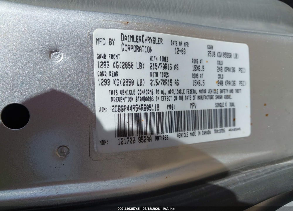 2004 CHRYSLER TOWN & COUNTRY LX VIN: 2C8GP44R54R605118