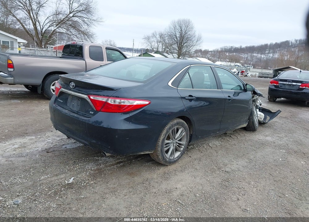 2015 TOYOTA CAMRY SE VIN: 4T1BF1FK7FU082506