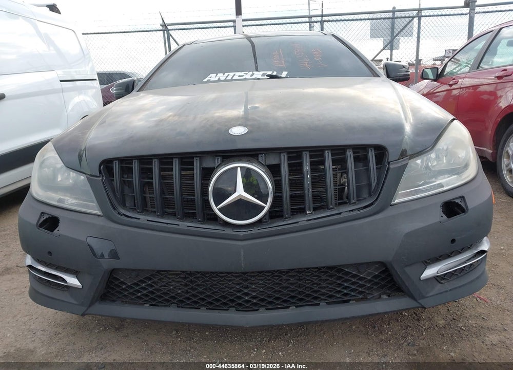 2014 MERCEDES-BENZ C 250 VIN: WDDGJ4HB2EG262843