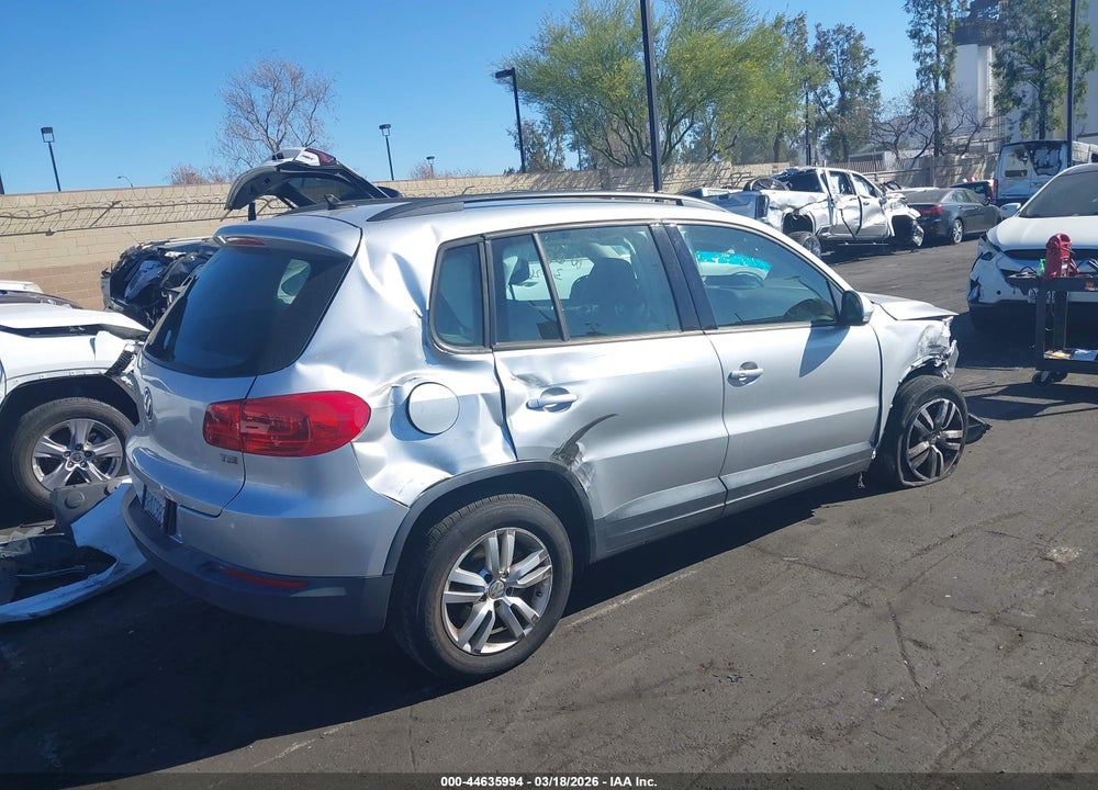 2017 VOLKSWAGEN TIGUAN 2.0T/2.0T S VIN: WVGAV7AX6HK020078