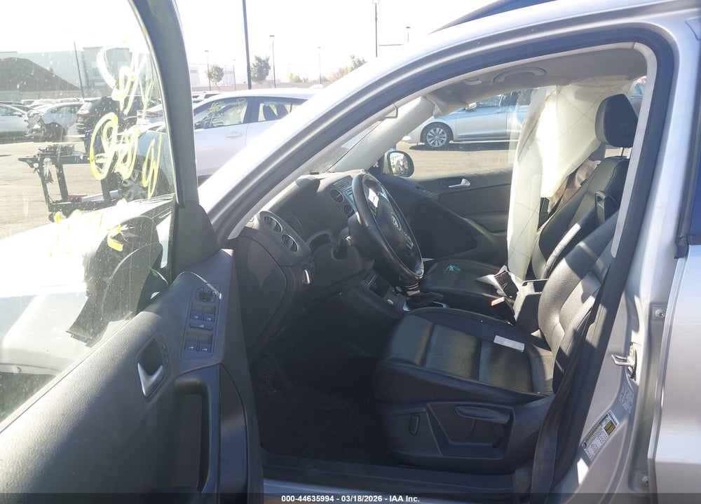 2017 VOLKSWAGEN TIGUAN 2.0T/2.0T S VIN: WVGAV7AX6HK020078