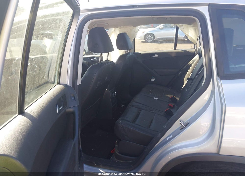 2017 VOLKSWAGEN TIGUAN 2.0T/2.0T S VIN: WVGAV7AX6HK020078