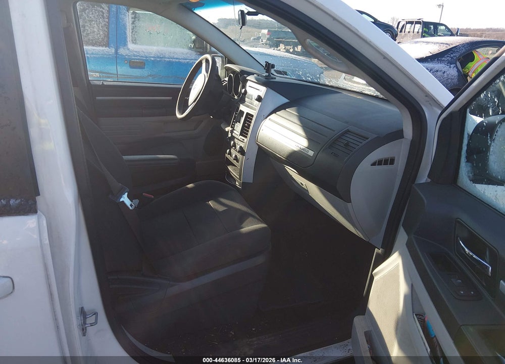 2010 DODGE GRAND CARAVAN SE VIN: 2D4RN4DE7AR372225