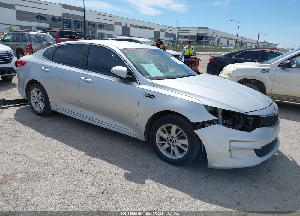 2016 KIA OPTIMA LX VIN: 5XXGT4L34GG033725
