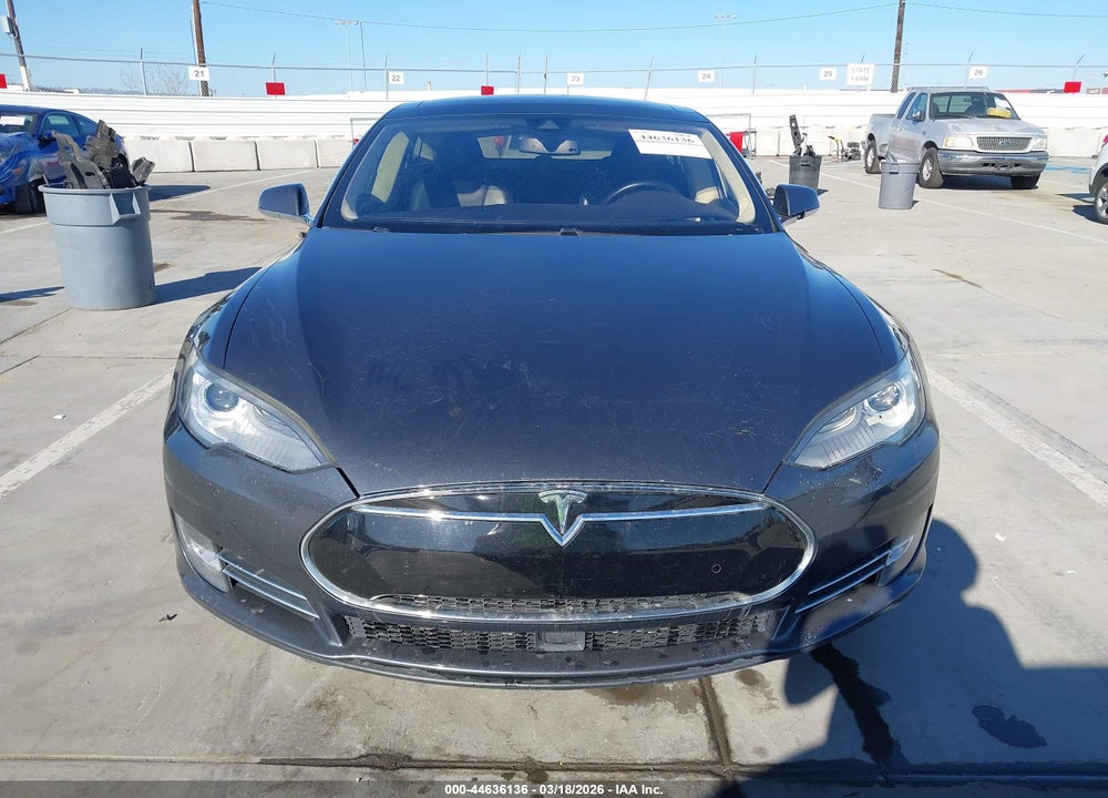 2014 TESLA MODEL S P85 VIN: 5YJSA1H15EFP55520