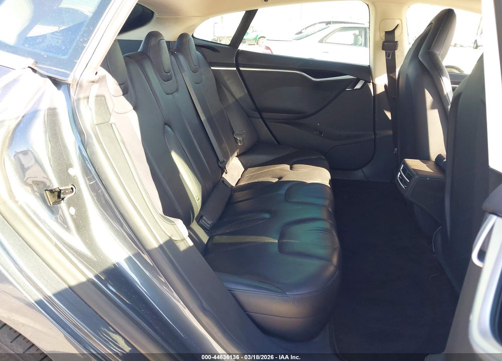 2014 TESLA MODEL S P85 VIN: 5YJSA1H15EFP55520