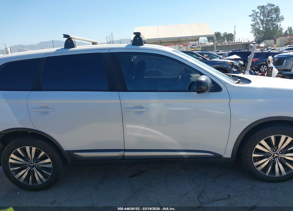 2019 MITSUBISHI OUTLANDER ES VIN: JA4AD2A30KZ006578