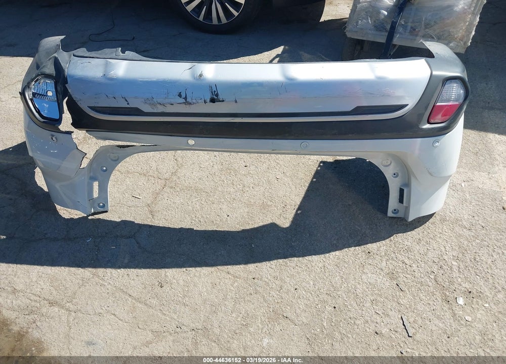 2019 MITSUBISHI OUTLANDER ES VIN: JA4AD2A30KZ006578