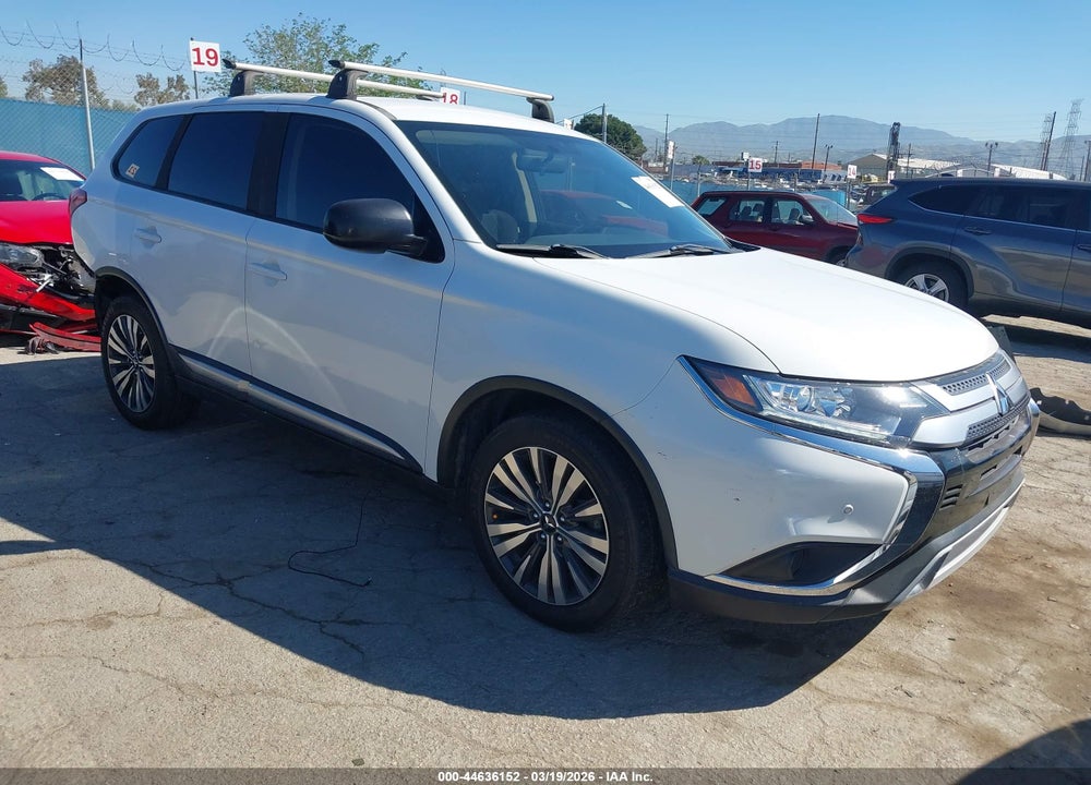 2019 MITSUBISHI OUTLANDER ES VIN: JA4AD2A30KZ006578