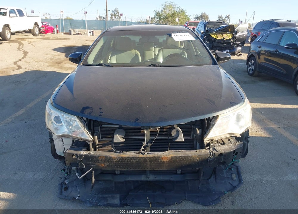 2014 TOYOTA CAMRY HYBRID XLE VIN: 4T1BD1FK4EU112047
