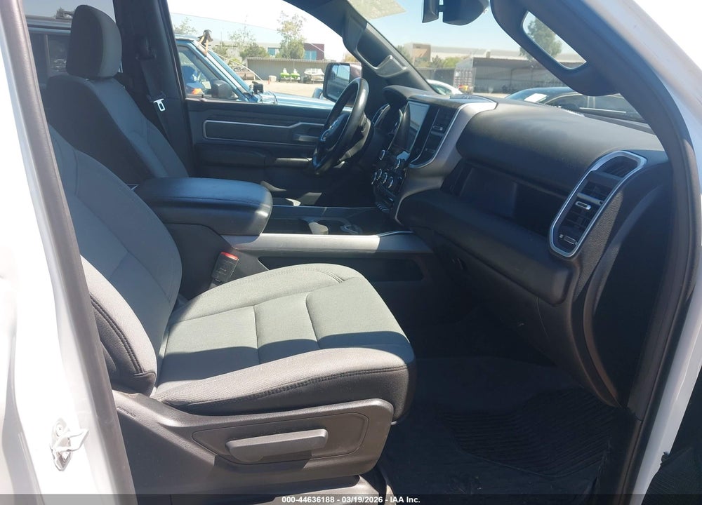 2021 RAM 1500 BIG HORN  4X2 6'4 BOX VIN: 1C6RREBT7MN709557
