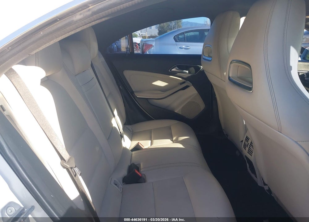 2018 MERCEDES-BENZ CLA 250 VIN: WDDSJ4EB3JN677819