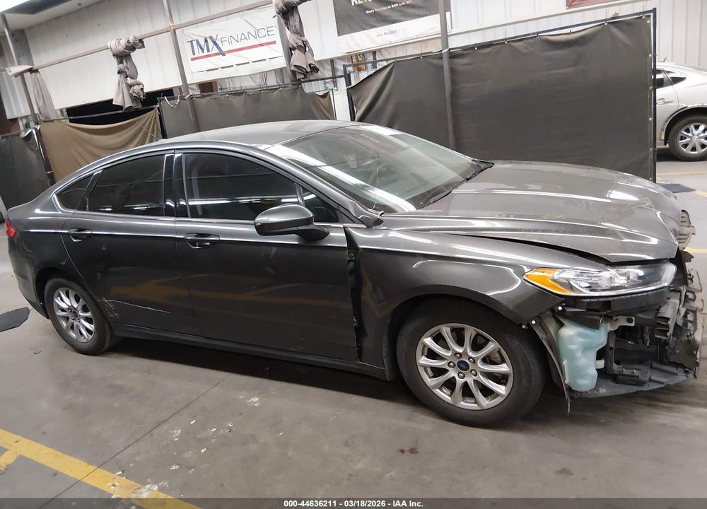 2016 FORD FUSION S VIN: 3FA6P0G73GR157000