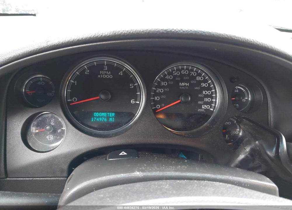 2014 CHEVROLET SUBURBAN 1500 LT VIN: 1GNSKJE78ER194835