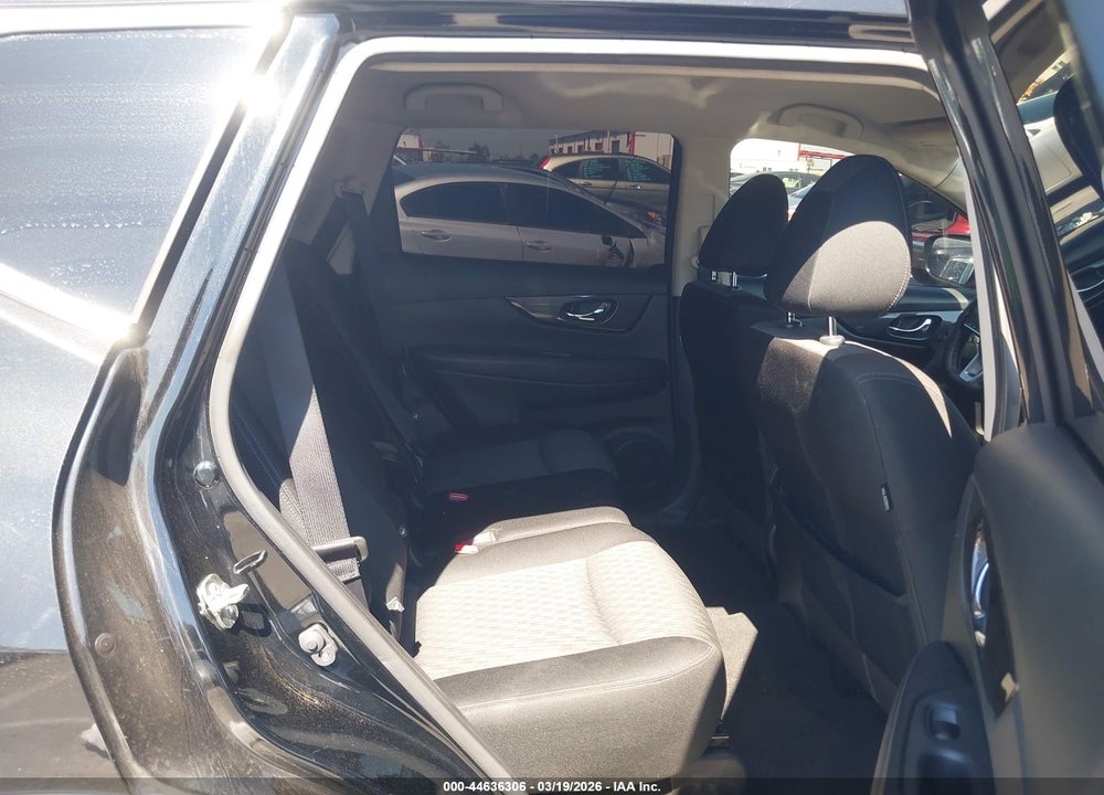 2019 NISSAN ROGUE SV VIN: JN8AT2MT2KW267561