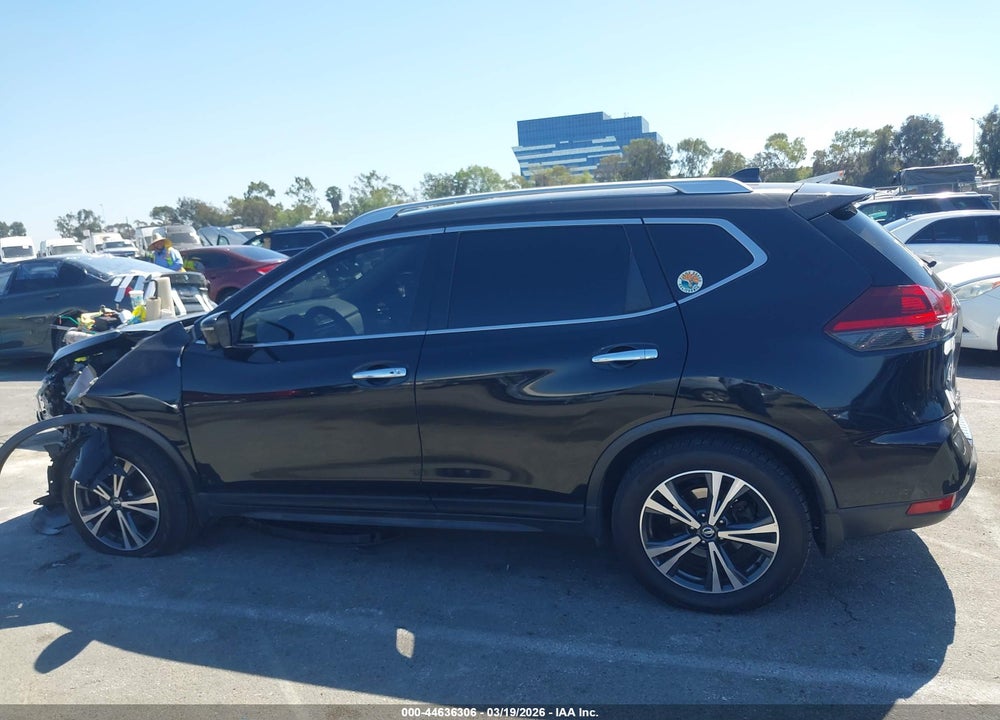 2019 NISSAN ROGUE SV VIN: JN8AT2MT2KW267561