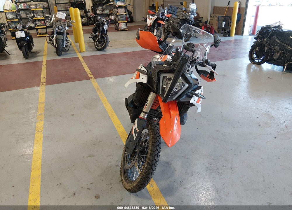 2025 KTM 890 ADVENTURE R VIN: VBKTR6405SM896385