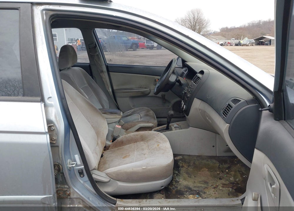 2008 KIA SPECTRA LX VIN: KNAFE122285574496