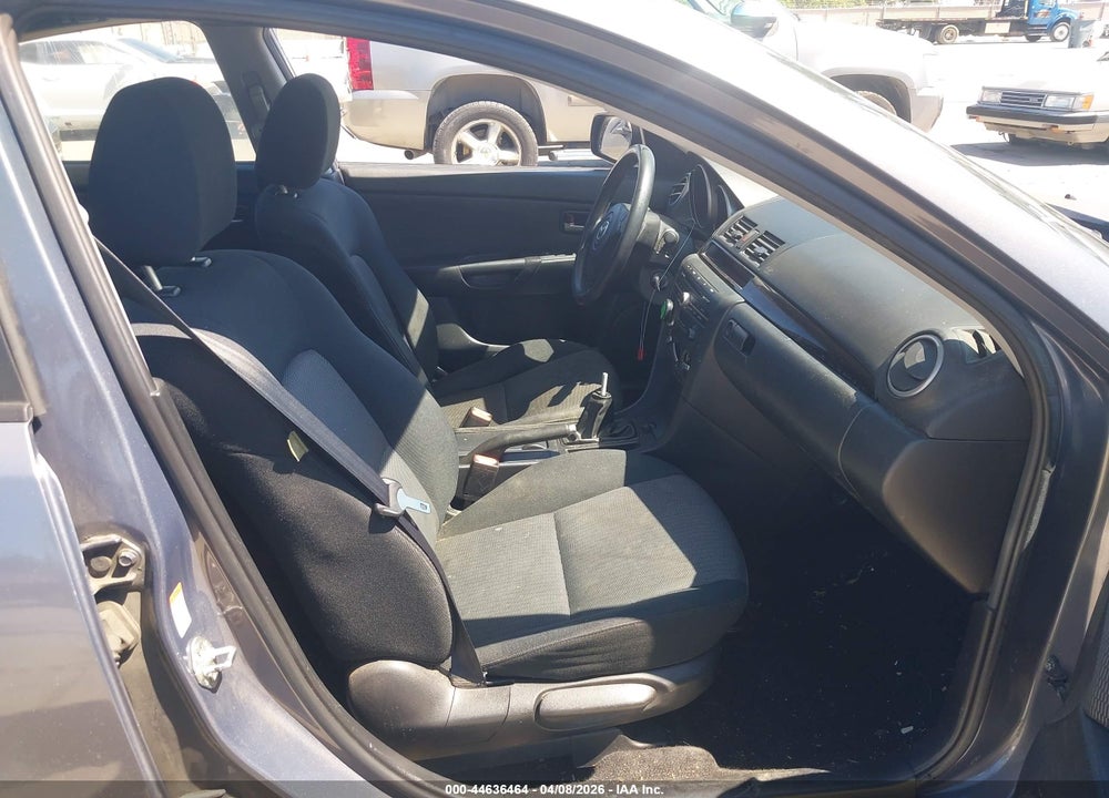2008 MAZDA 3 I VIN: JM1BK32F281835819